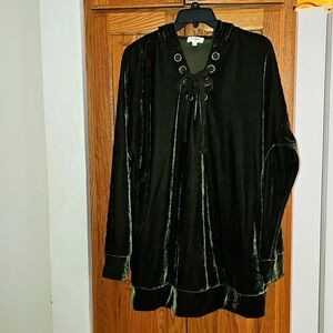 Deep green velvet Umgee long sleeve hoody tunic